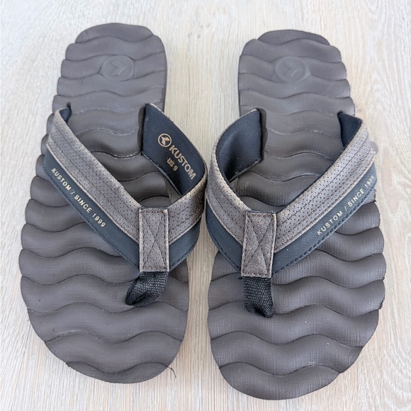 Other - Kustom Brown Sandals Flip Flops Hummer III Thongs size 9
